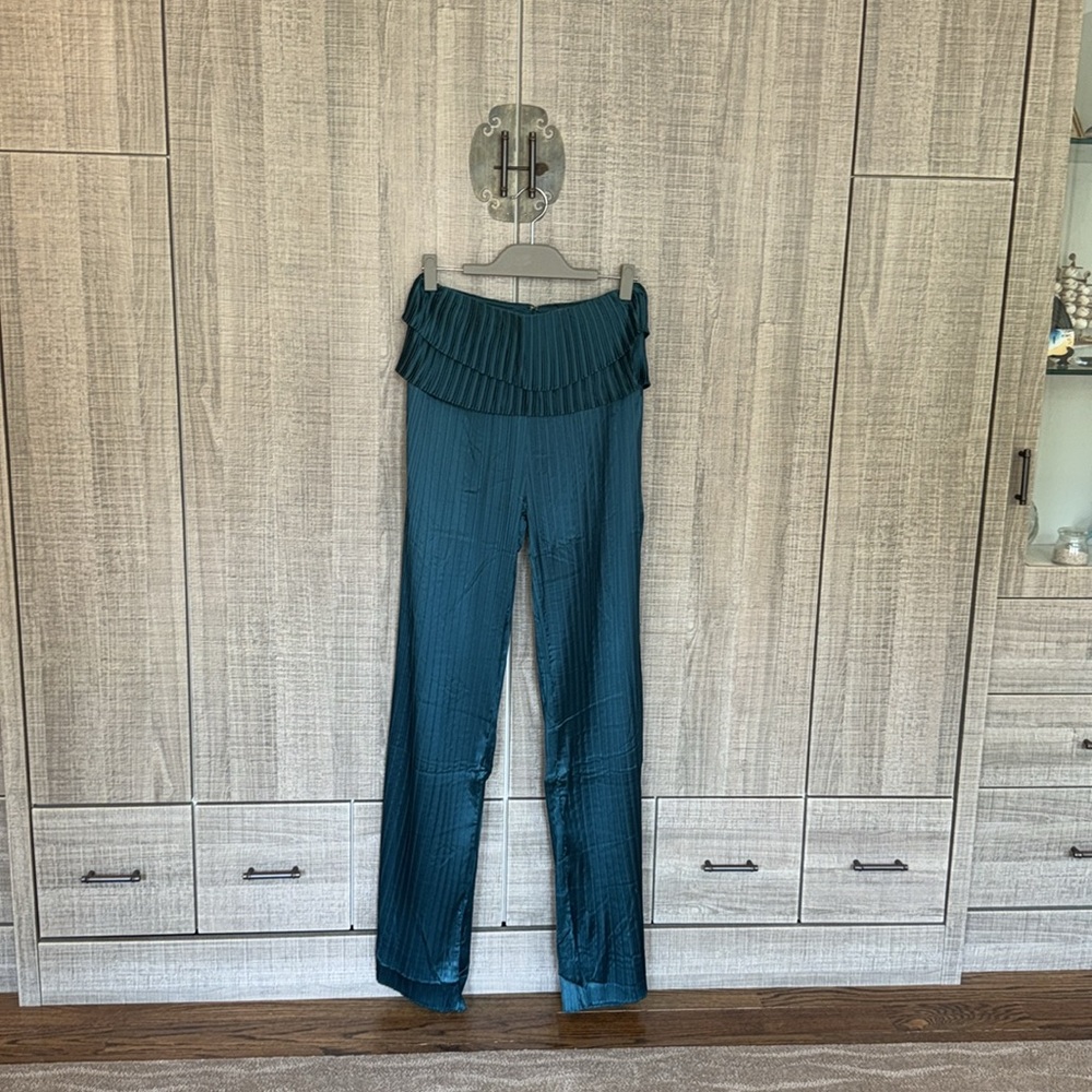Andrea Iyamah Linea Pleated Pants‎